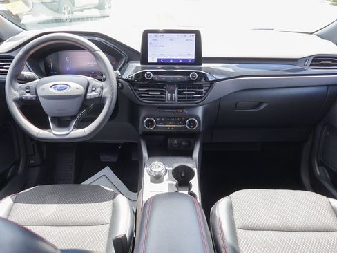 Used 2025 Ford Escape ST-Line FWD image 6
