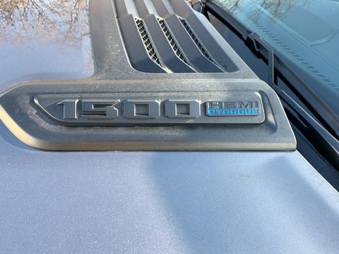 Used 2023 RAM 1500 Laramie image 9