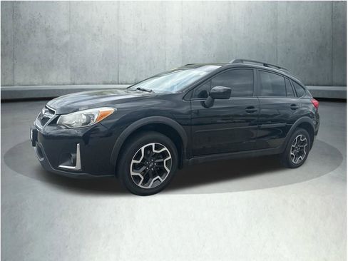 Used 2017 Subaru Crosstrek 2.0i Premium AWD/4WD image 1