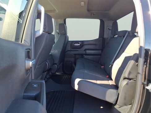 New 2026 Chevrolet Silverado 1500 Custom Trail Boss w/ LPO, Dark Essentials Package image 5