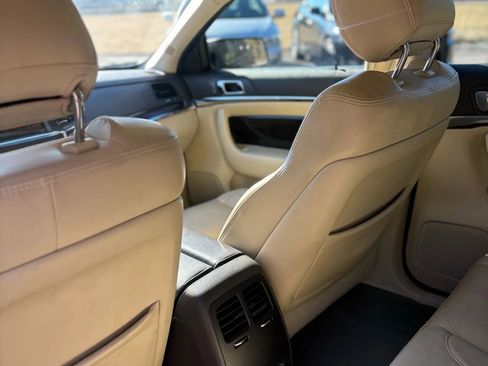 Used 2014 Lincoln MKS w/ Equipment Group 101A image 24