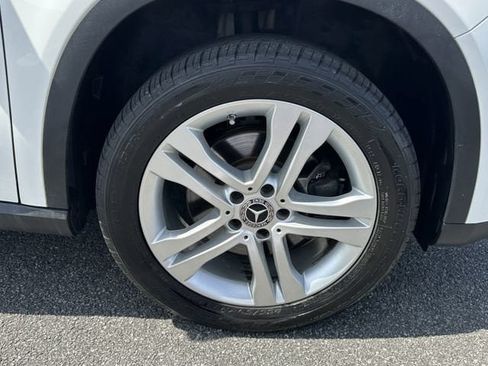 Used 2019 Mercedes-Benz GLA 250 w/ Premium Package image 30