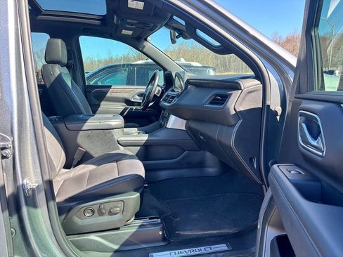 Used 2022 Chevrolet Tahoe LT w/ Luxury Package image 13