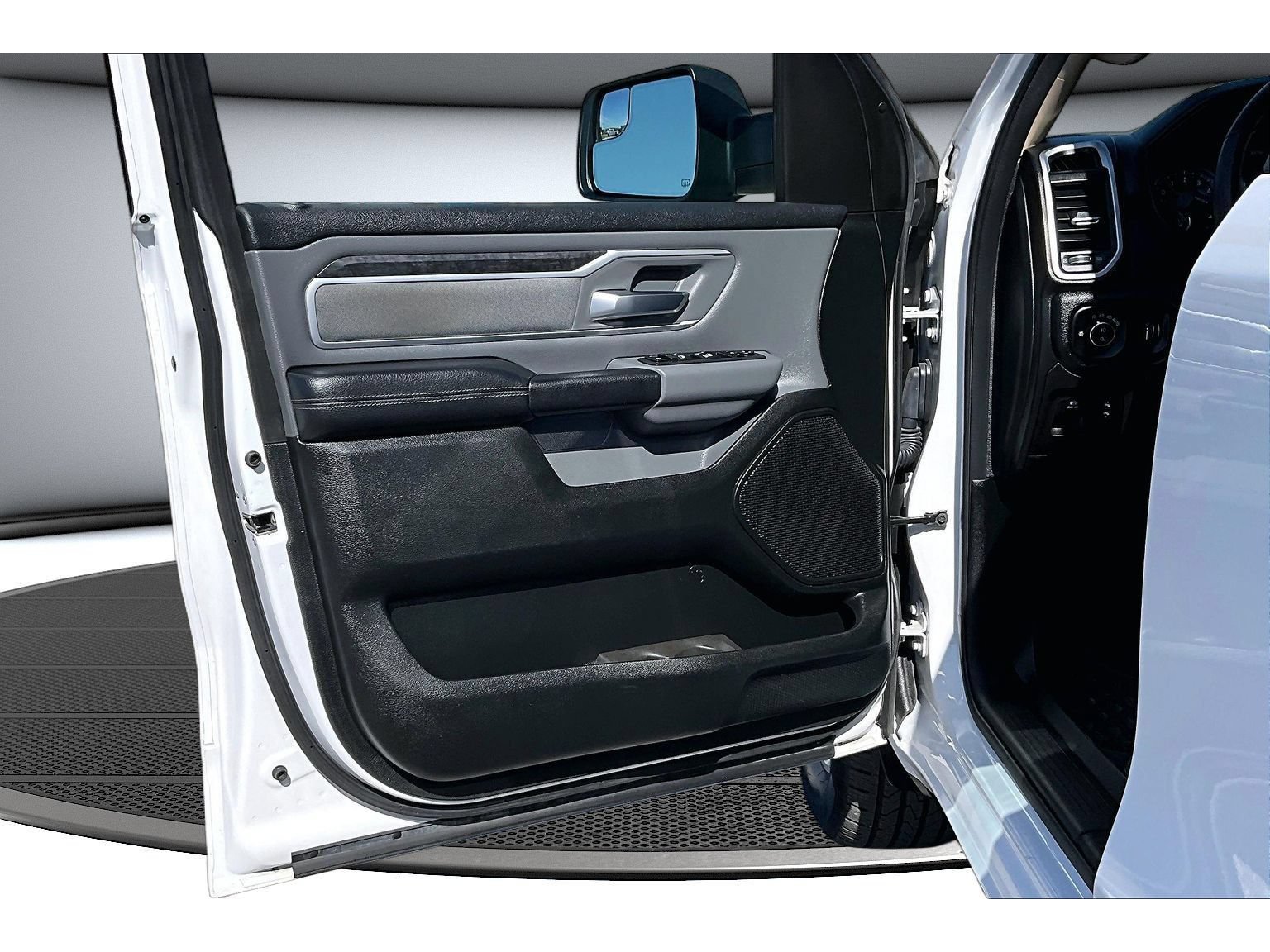 Used 2020 RAM 1500 Big Horn AWD/4WD image 33