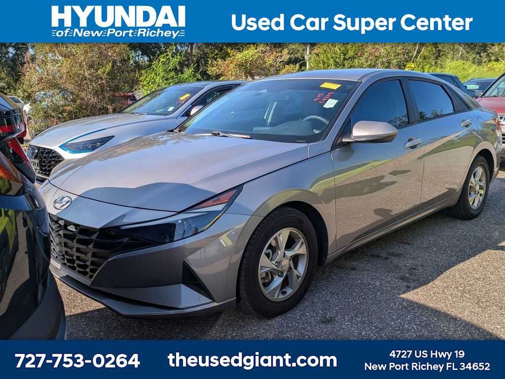 Certified 2023 Hyundai Elantra SE FWD image 1