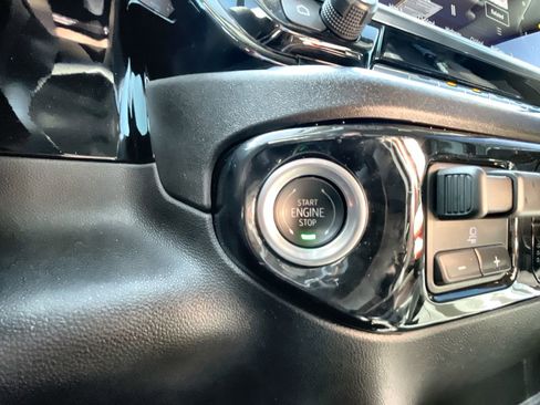 Used 2024 Chevrolet Silverado 1500 RST w/ Convenience Package II image 17