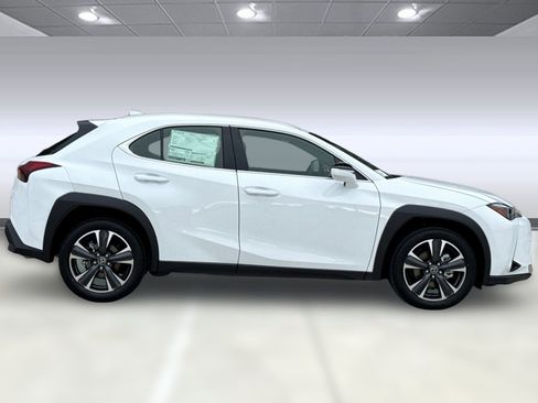 New 2026 Lexus UX 300h FWD image 8