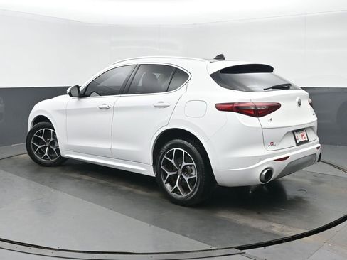 Used 2021 Alfa Romeo Stelvio Ti image 5
