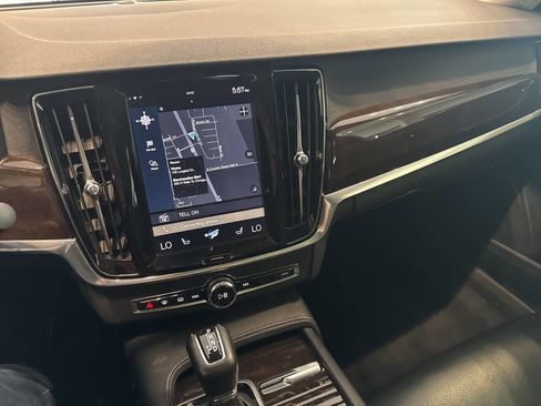 Used 2018 Volvo S90 T6 Momentum AWD/4WD image 43
