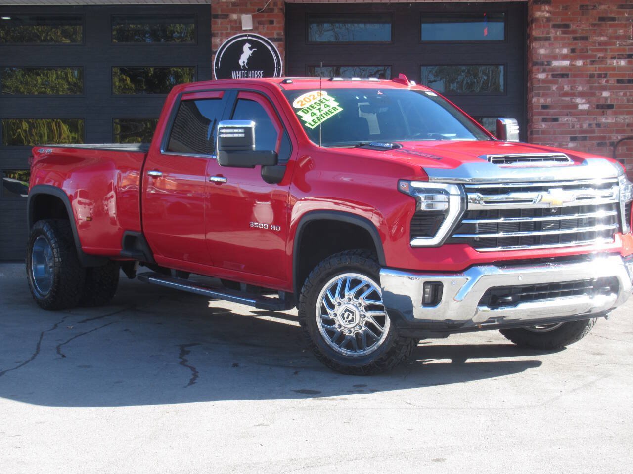 Used 2024 Chevrolet Silverado 3500 LTZ w/ LTZ Plus Package AWD/4WD image 2