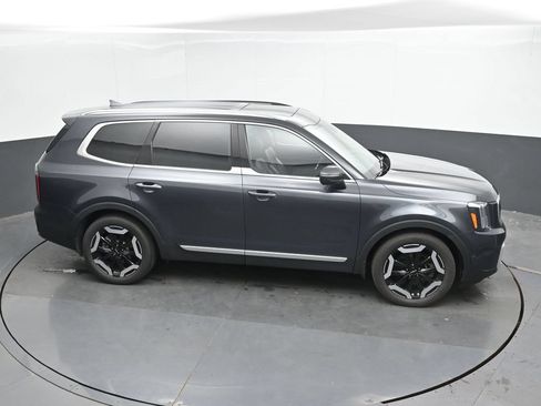 Used 2023 Kia Telluride EX AWD/4WD image 32