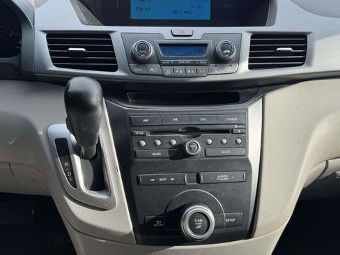Used 2011 Honda Odyssey EX image 24