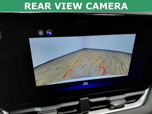 Used 2025 Chevrolet Equinox LT image 7