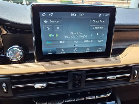 Used 2022 Lincoln Corsair Reserve AWD/4WD image 21