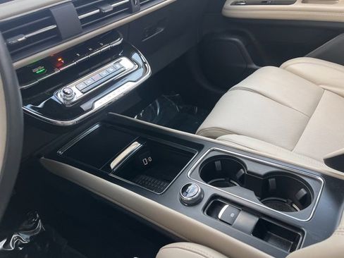 Used 2025 Lincoln Corsair Grand Touring w/ Equipment Group 302A image 35