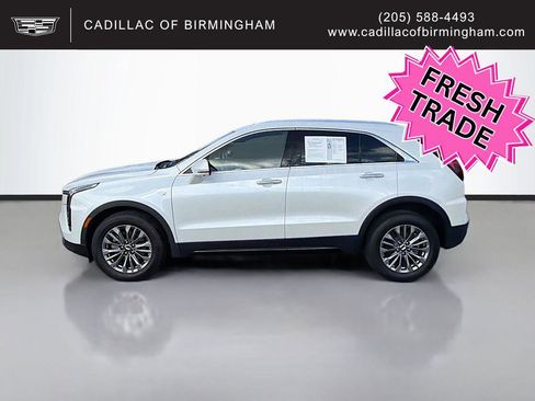 Certified 2025 Cadillac XT4 Premium Luxury w/ Cold Weather Package image 8