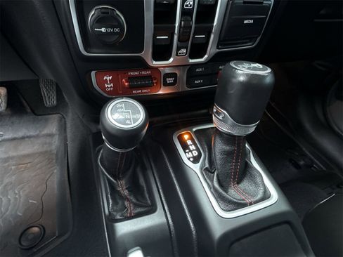 Used 2018 Jeep Wrangler Unlimited Rubicon image 26