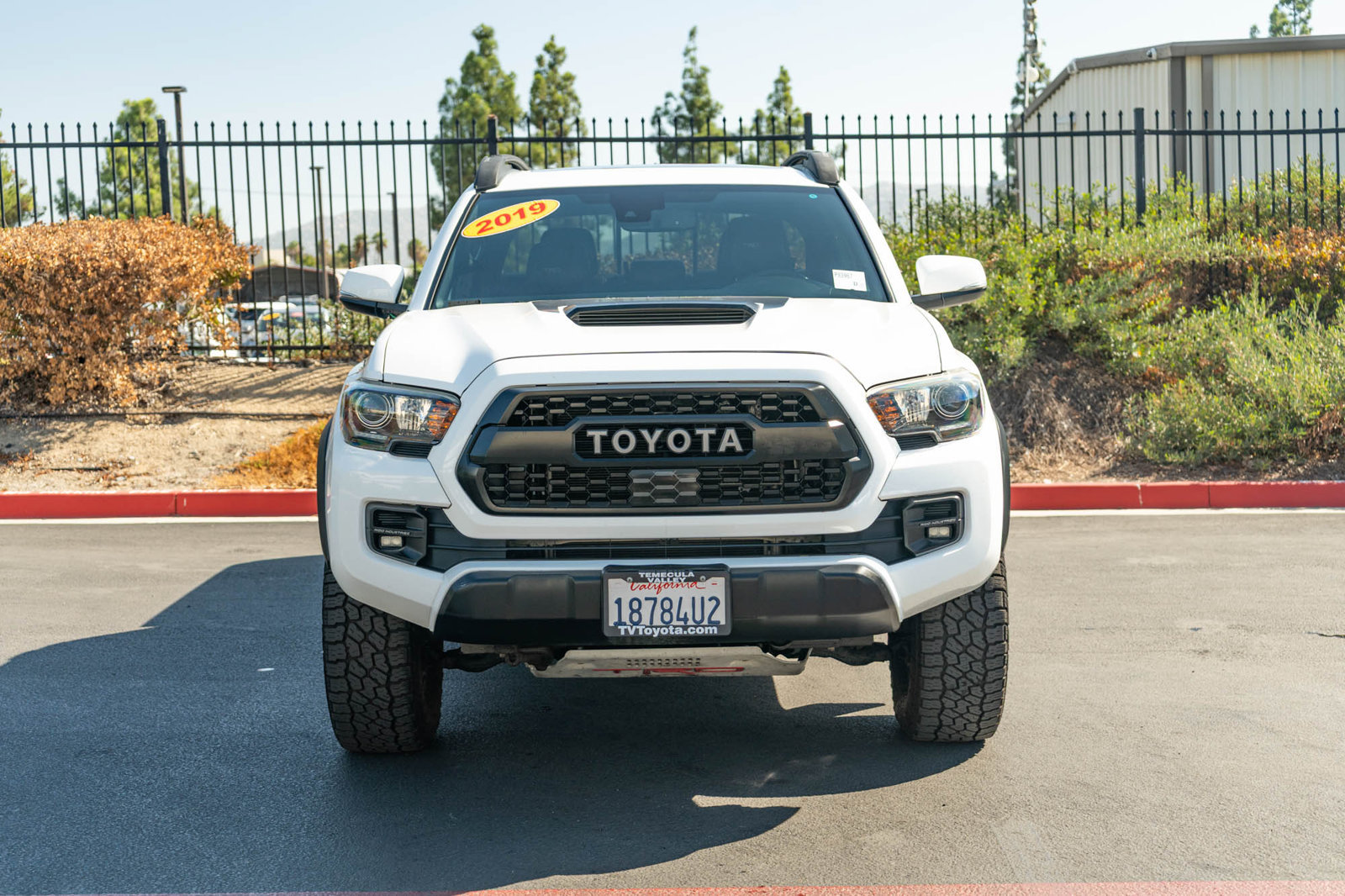 Used 2019 Toyota Tacoma TRD Pro AWD/4WD image 2