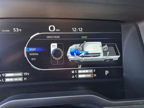 Used 2024 Toyota Tundra Limited image 34