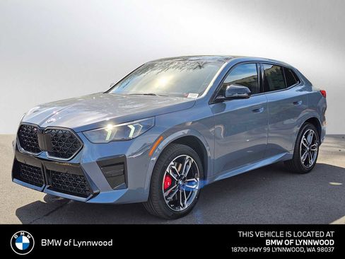New 2026 BMW X2 xDrive28i w/ Technology Package AWD/4WD image 7