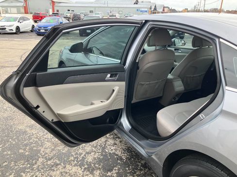 Used 2017 Hyundai Sonata SE image 10