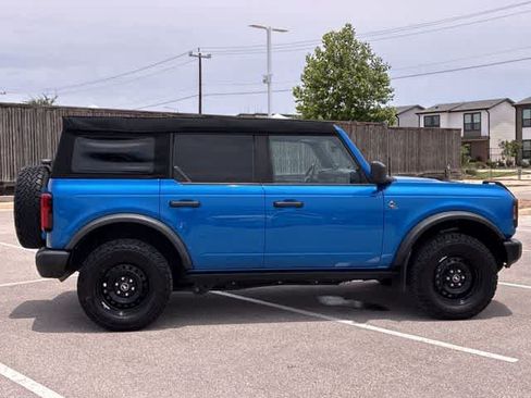 Used 2023 Ford Bronco Black Diamond AWD/4WD image 7