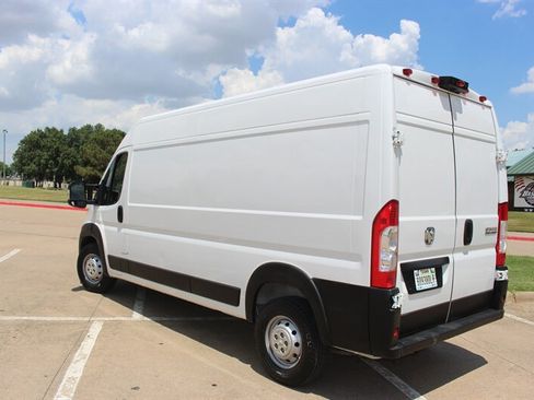 Used 2023 RAM ProMaster 2500 FWD image 2