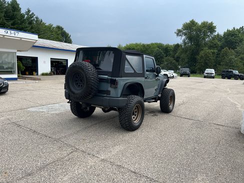 Used 2014 Jeep Wrangler Sport AWD/4WD image 7