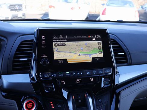 Certified 2024 Honda Odyssey Touring image 22