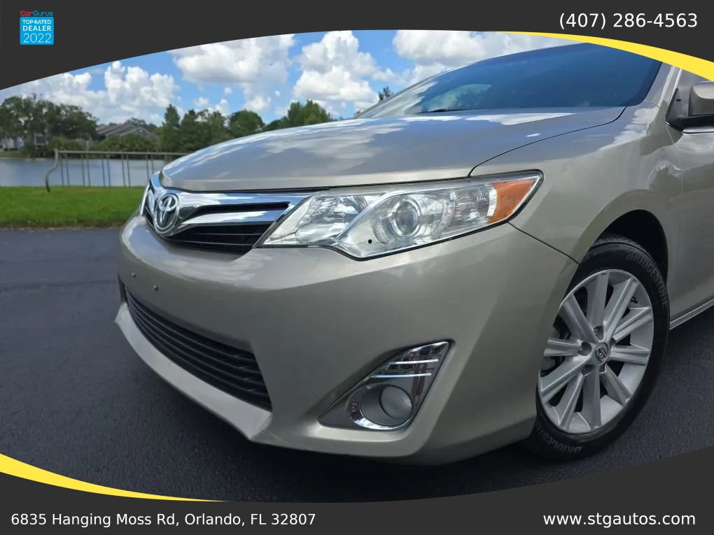 Used 2014 Toyota Camry XLE w/ Leather Package FWD image 9