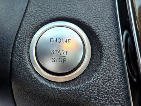 Used 2015 Mercedes-Benz C 300 Sedan image 46