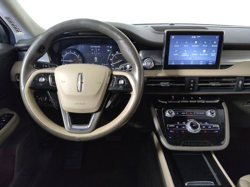 Used 2020 Lincoln Corsair FWD w/ Premium Package image 22