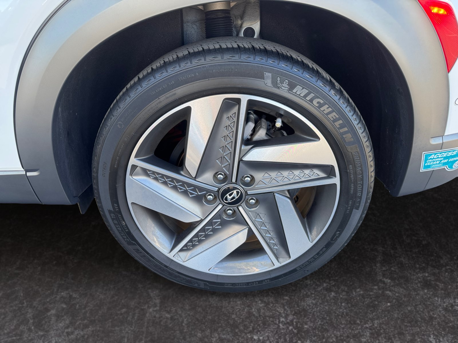 Used 2020 Hyundai Nexo Limited FWD image 14