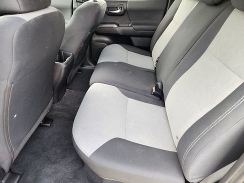 Used 2021 Toyota Tacoma TRD Sport w/ Technology Package RWD image 31
