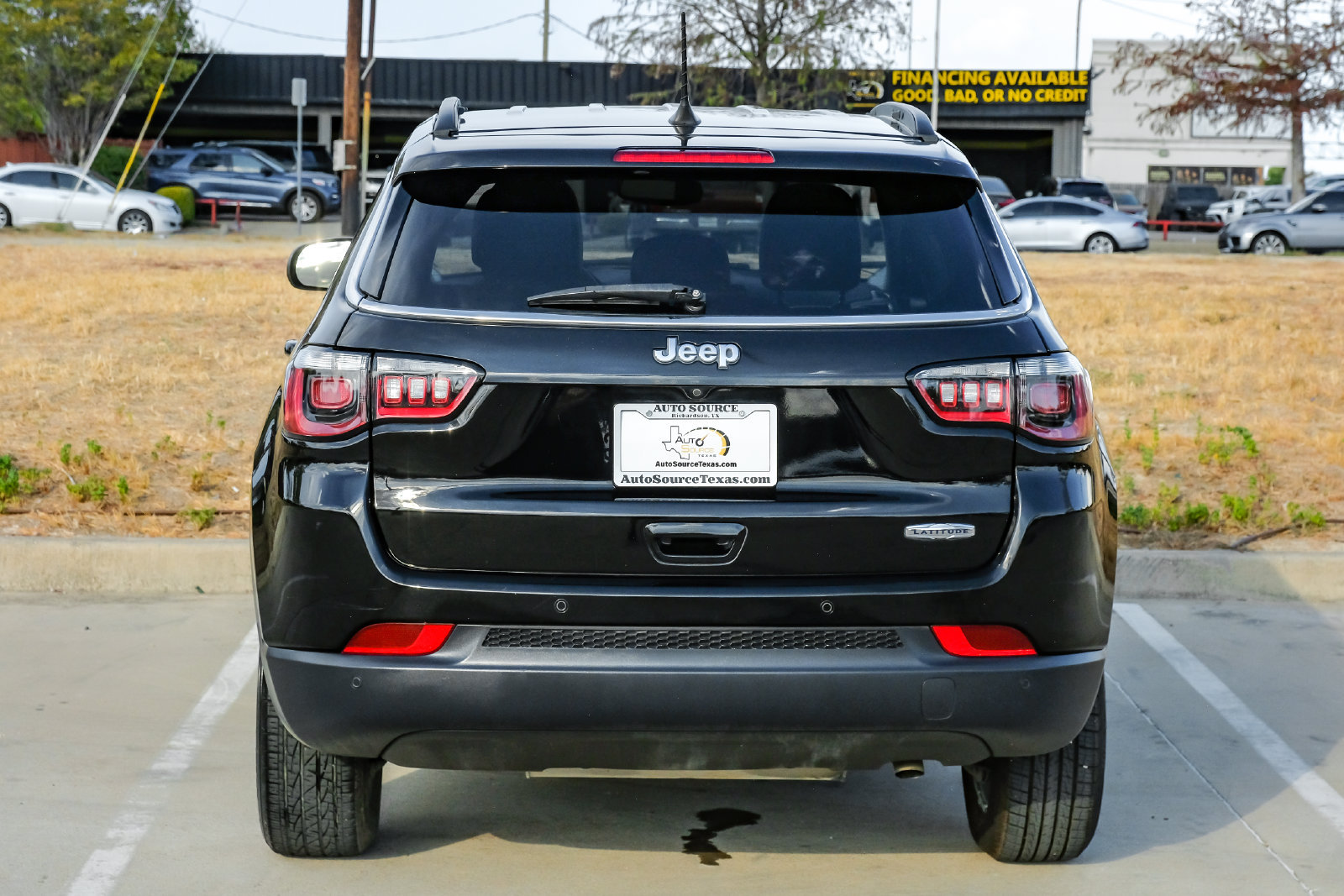 Used 2021 Jeep Compass Latitude w/ Driver Assistance Group FWD image 12