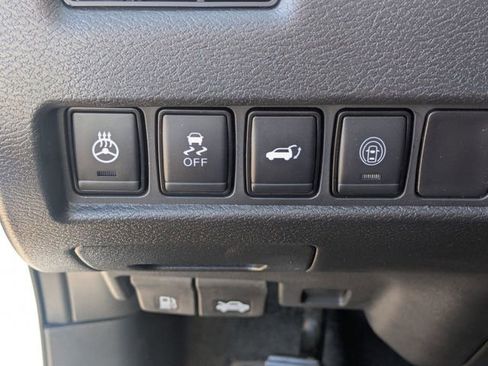 Used 2024 Nissan Murano SL image 16