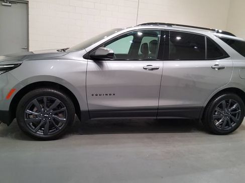 Used 2024 Chevrolet Equinox RS w/ LPO, Floor Liner Package AWD/4WD image 4