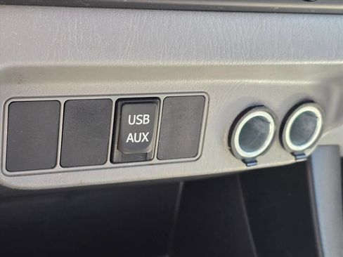 Used 2015 Toyota Tacoma PreRunner w/ Convenience Package RWD image 19