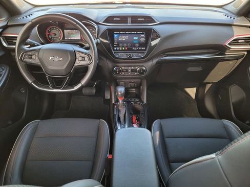 Used 2021 Chevrolet TrailBlazer RS w/ Sun and Liftgate Package AWD/4WD image 14