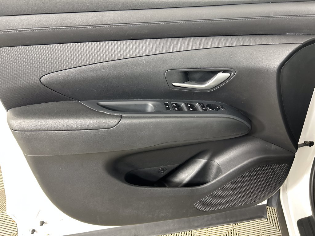 Used 2025 Hyundai Tucson SEL FWD image 11