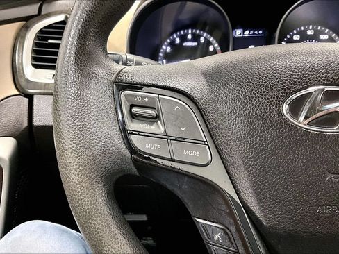 Used 2017 Hyundai Santa Fe Sport FWD image 23