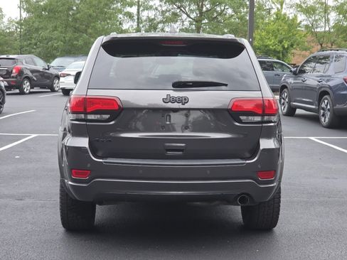 Used 2019 Jeep Grand Cherokee Altitude AWD/4WD image 20