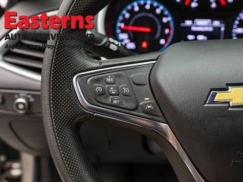 Used 2025 Chevrolet Malibu LT FWD image 15