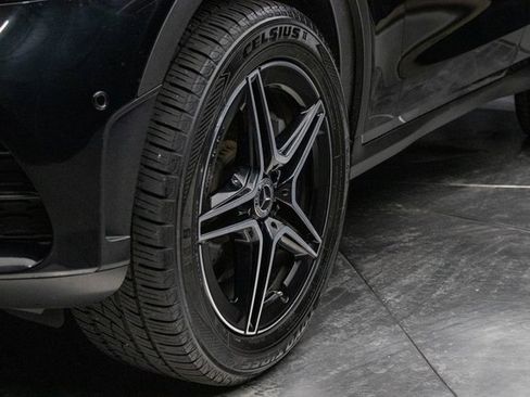 Used 2022 Mercedes-Benz GLC 300 4MATIC image 7