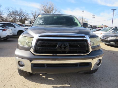 Used 2012 Toyota Tundra 2WD CrewMax w/ Tow Pkg image 2