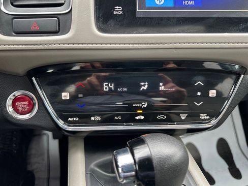 Used 2017 Honda HR-V EX image 29