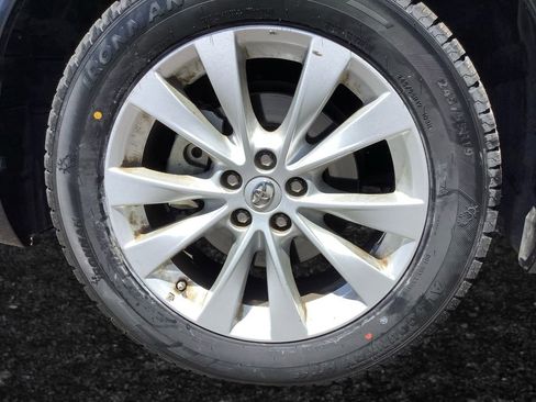 Used 2015 Toyota Venza LE AWD/4WD image 26