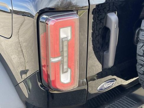 New 2025 Ford Bronco Badlands image 10