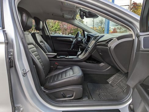 Used 2014 Ford Fusion Energi SE w/ Driver Assist Package image 29