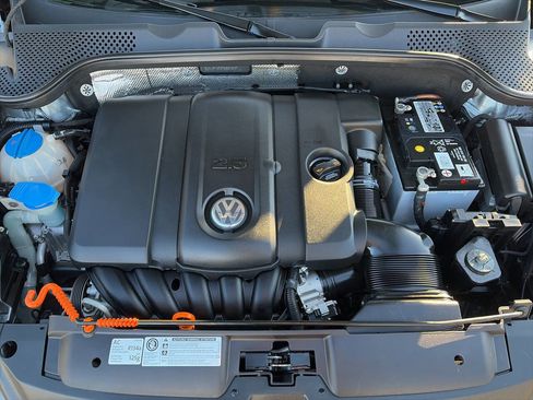 Used 2012 Volkswagen Beetle 2.5 image 15